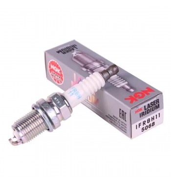 BUJIA NGK. IFR8H-11 CRF450R.